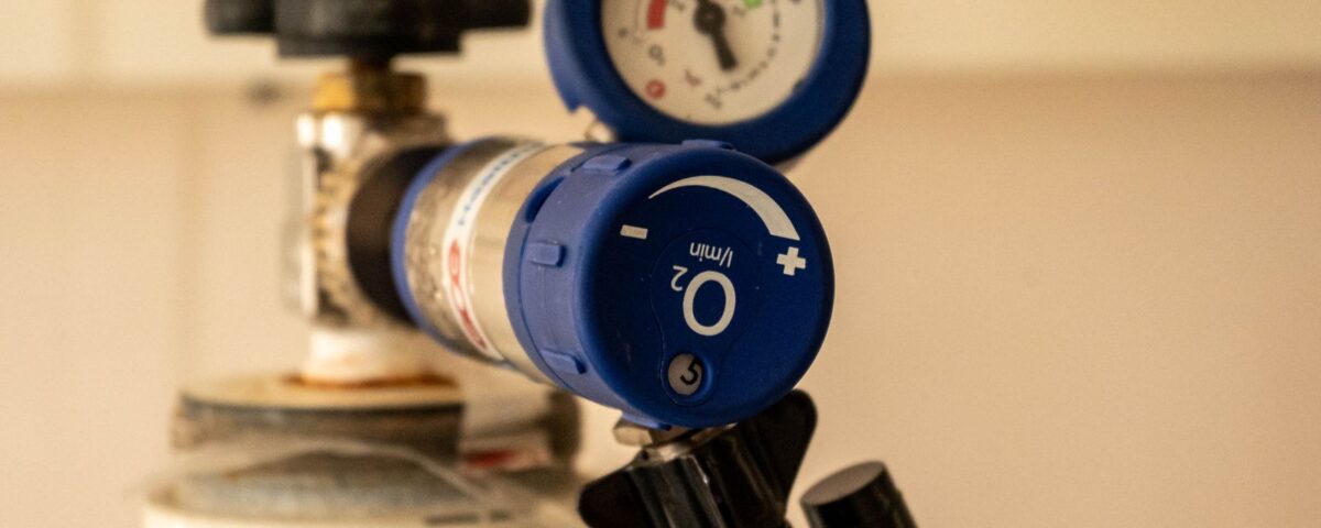HBOT for Long COVID - oxygen pressure gauge representing hyperbaric oxygen therapy treatment